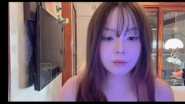 thelittlexx online show from June 4, 2026, 7:58 am