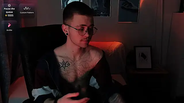 Thomas Norton online show from April 9, 2026, 8:36 pm