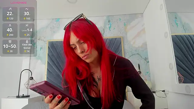 Derieri Blush online show from July 20, 2026, 4:42 pm
