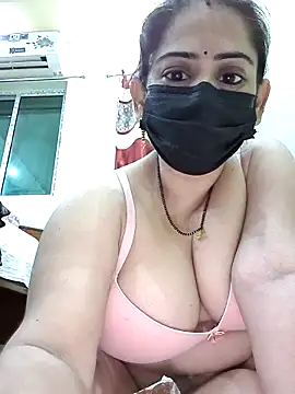 Snapshot of sonalidey5564 chatting on June 18, 2026, 2:10 pm sonalidey5564 online show from June 18, 2026, 2:10 pm
