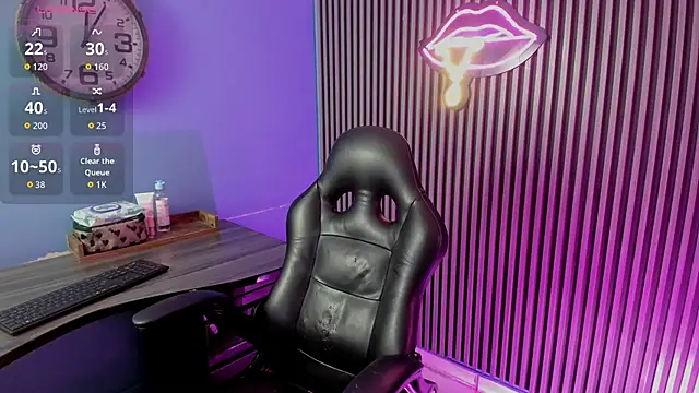 Luna roose1 online show from March 28, 2026, 1:00 pm