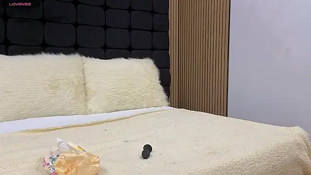 messy-saray online show from March 27, 2026, 2:17 pm