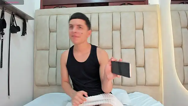 Axel OS online show from March 27, 2026, 3:01 am