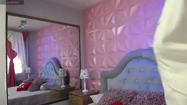 Snapshot of Scarlet_Honey_ chatting on March 26, 2026, 1:38 pm Scarlet Honey online show from March 26, 2026, 1:38 pm