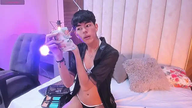 Snapshot of CAROLYNFOSTER chatting on March 28, 2026, 10:26 am CAROLYNFOSTER online show from March 28, 2026, 10:26 am