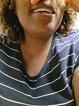 Snapshot of Sheryl007 chatting on April 22, 2026, 11:06 pm Sheryl007 online show from April 22, 2026, 11:06 pm