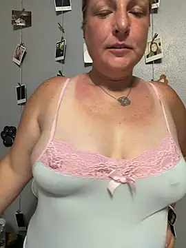Snapshot of sweetkacibaby chatting on July 10, 2026, 12:37 am sweetkacibaby online show from July 10, 2026, 12:37 am