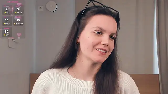 JuliannPaysour online show from March 31, 2026, 7:42 am