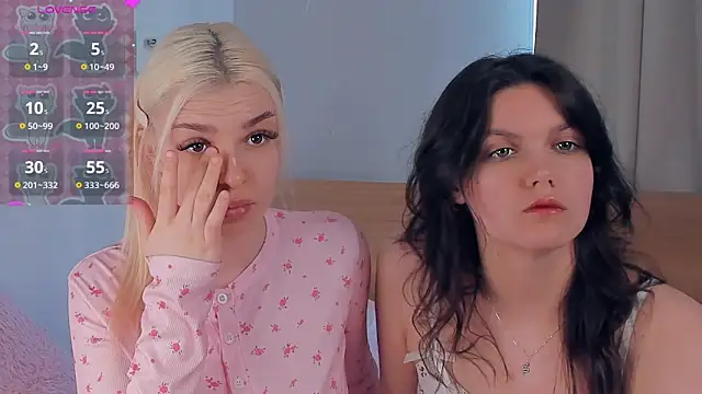 JuliannPaysour online show from April 14, 2026, 7:58 am