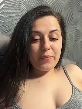 Snapshot of Velliaa chatting on May 9, 2026, 8:03 pm Velliaa online show from May 9, 2026, 8:03 pm