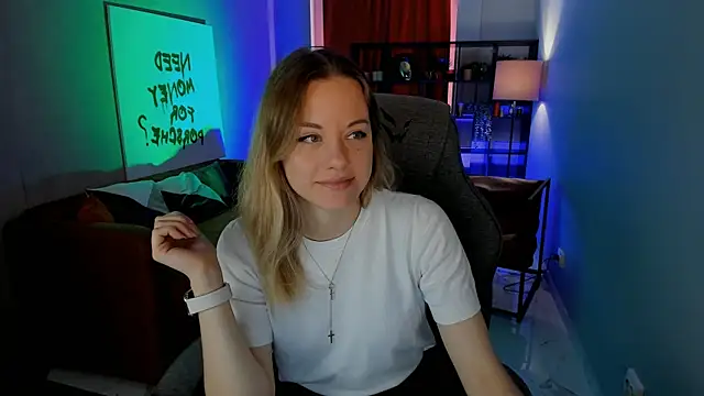 VireliaMoonfall online show from July 16, 2026, 6:41 am