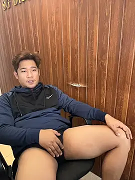 Snapshot of Titanryu chatting on June 2, 2026, 7:10 am Titanryu online show from June 2, 2026, 7:10 am