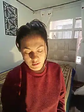 Snapshot of CharlottLee chatting on May 14, 2026, 9:10 pm CharlottLee online show from May 14, 2026, 9:10 pm