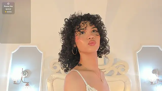 Snapshot of Julietta___ chatting on July 19, 2026, 11:58 am Julietta online show from July 19, 2026, 11:58 am