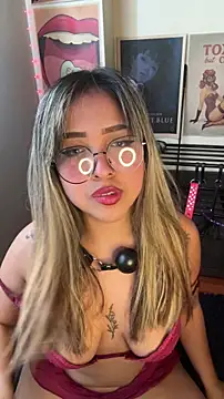 NinaValencia  online show from May 20, 2026, 7:09 pm