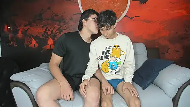 Snapshot of Versatilboys_ chatting on March 26, 2026, 8:47 pm Versatilboys online show from March 26, 2026, 8:47 pm