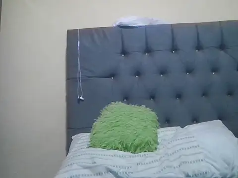 luis20212 online show from March 28, 2026, 4:23 am