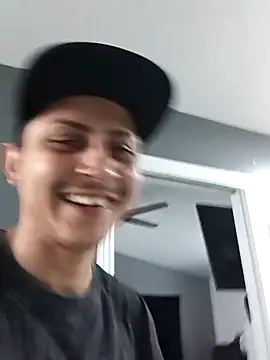 Leon6564 online show from April 20, 2026, 11:06 pm