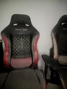 Mandyhx online show from April 7, 2026, 8:09 pm