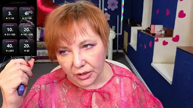 Kira Kingslee online show from April 2, 2026, 7:44 pm