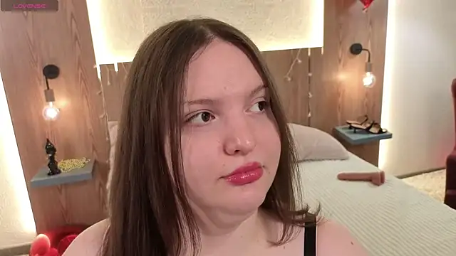 Kristy Grace online show from April 18, 2026, 8:07 am