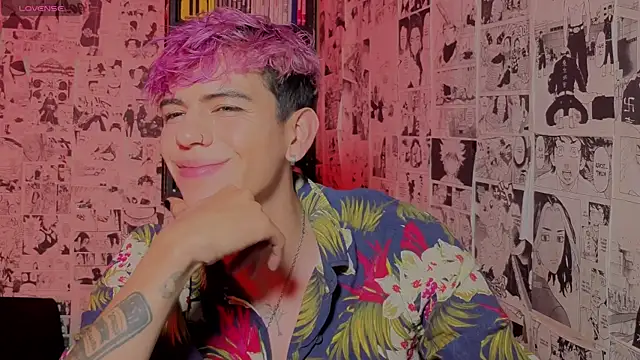 Snapshot of Mikey_TR chatting on April 2, 2026, 4:32 am Mikey TR online show from April 2, 2026, 4:32 am