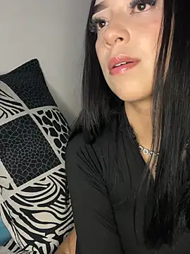 Kaela Rose online show from July 7, 2026, 11:42 pm