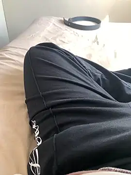 Snapshot of ndaloyakhe chatting on April 5, 2026, 12:02 pm ndaloyakhe online show from April 5, 2026, 12:02 pm