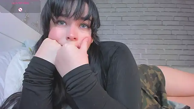 Snapshot of NatalForsy chatting on April 6, 2026, 12:28 pm NatalForsy online show from April 6, 2026, 12:28 pm