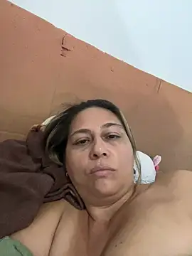 Snapshot of _violeta_99 chatting on May 4, 2026, 9:00 pm violeta 99 online show from May 4, 2026, 9:00 pm