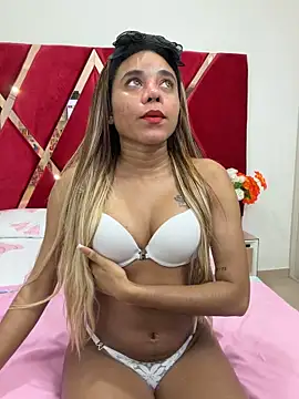  roxana Fox online show from April 6, 2026, 11:38 pm