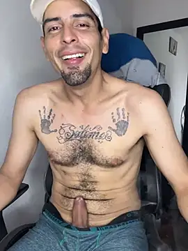 Snapshot of Lherzamxx chatting on March 29, 2026, 5:13 pm Lherzamxx online show from March 29, 2026, 5:13 pm