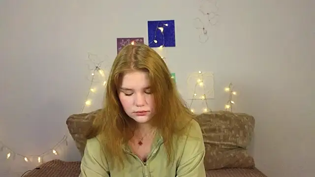 Snapshot of BeautifulPleasureFairy chatting on April 12, 2026, 9:47 am BeautifulPleasureFairy online show from April 12, 2026, 9:47 am