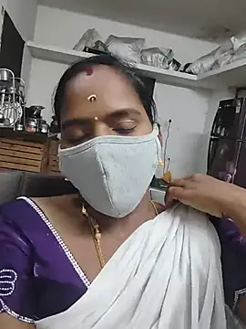 Snapshot of Tamil_Sangeetha chatting on July 14, 2026, 4:02 pm Tamil Sangeetha online show from July 14, 2026, 4:02 pm