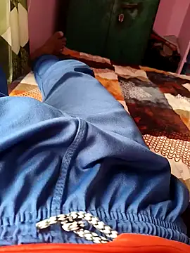 Snapshot of hotboy122345 chatting on April 10, 2026, 2:50 am hotboy122345 online show from April 10, 2026, 2:50 am