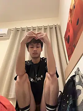 sexyboy-3525 online show from May 16, 2026, 6:32 am