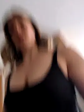 NanouJuju online show from April 28, 2026, 1:49 pm