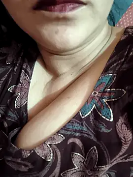 Snapshot of ZOYA_KHAN-123 chatting on March 29, 2026, 5:13 pm ZOYA KHAN-123 online show from March 29, 2026, 5:13 pm