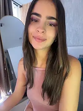 EmmaVonn online show from June 14, 2026, 8:00 pm