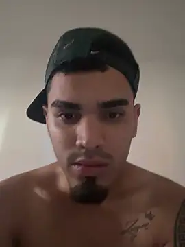 Snapshot of Josehjr chatting on April 1, 2026, 2:47 pm Josehjr online show from April 1, 2026, 2:47 pm