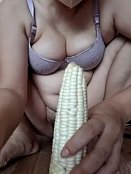 Snapshot of Yummy_9x chatting on June 22, 2026, 1:07 am Yummy 9x online show from June 22, 2026, 1:07 am