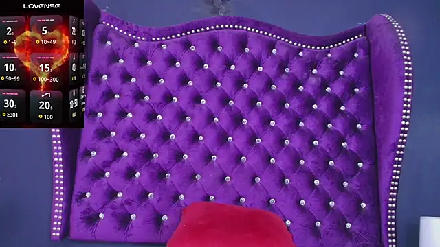 MistressNyx  online show from April 23, 2026, 1:35 pm