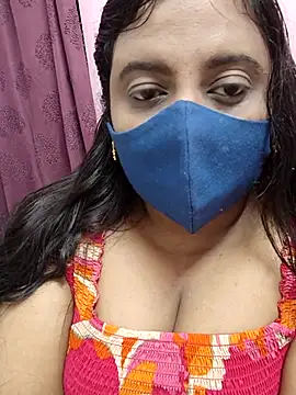 Snapshot of Tami-sonia chatting on April 7, 2026, 5:57 pm Tami-sonia online show from April 7, 2026, 5:57 pm