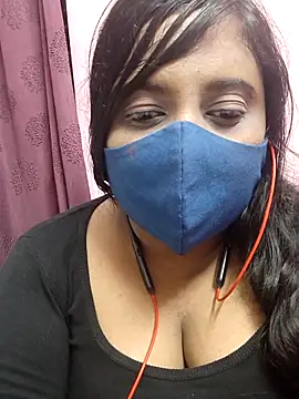 Snapshot of Tami-sonia chatting on April 15, 2026, 7:58 pm Tami-sonia online show from April 15, 2026, 7:58 pm