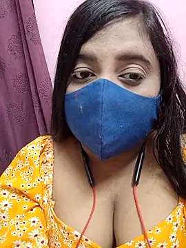 Snapshot of Tami-sonia chatting on April 16, 2026, 6:41 pm Tami-sonia online show from April 16, 2026, 6:41 pm