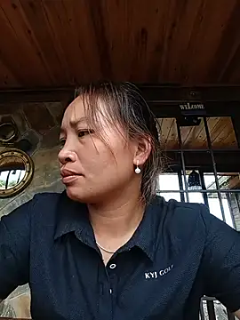 Snapshot of cat-kat chatting on May 25, 2026, 5:02 am cat-kat online show from May 25, 2026, 5:02 am
