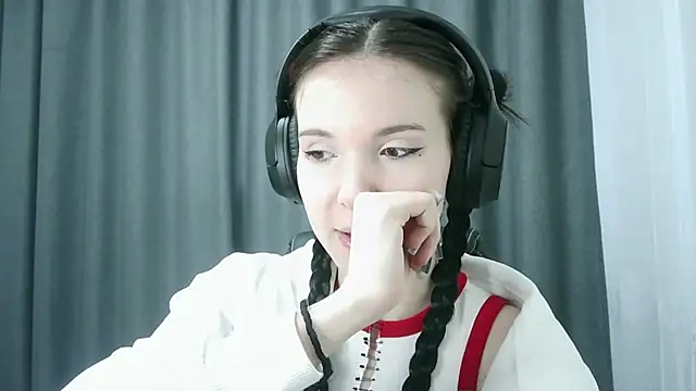 RubyBooby online show from April 24, 2026, 4:09 pm