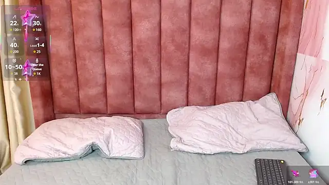 ariann cat online show from April 9, 2026, 4:23 am