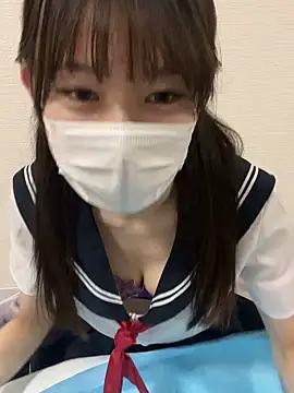 yuki2210 online show from May 13, 2026, 10:34 am