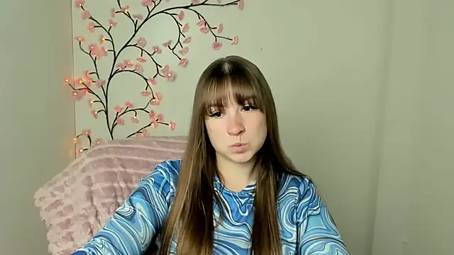 Tiffani Angel online show from May 10, 2026, 5:45 am